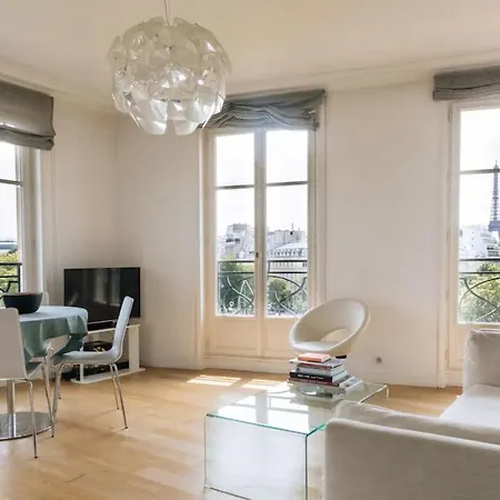 Central&spacious 2bd For 4 In Champs Elysees
