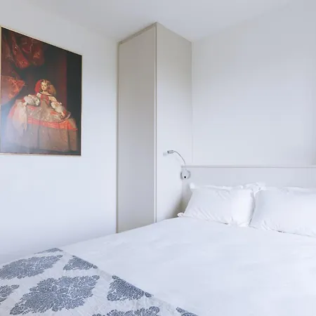 Central&spacious 2bd For 4 In Champs Elysees Apartman