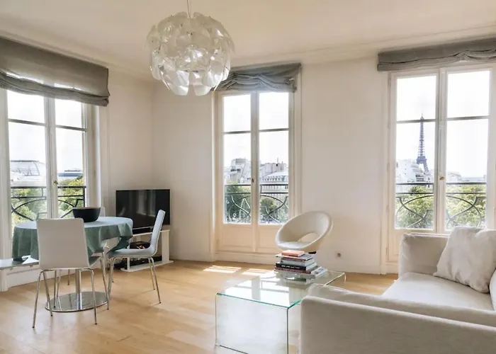Central&spacious 2bd For 4 In Champs Elysees