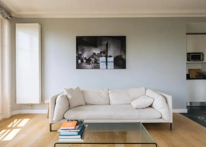 Appartement Central&spacious 2bd For 4 In Champs Elysees *