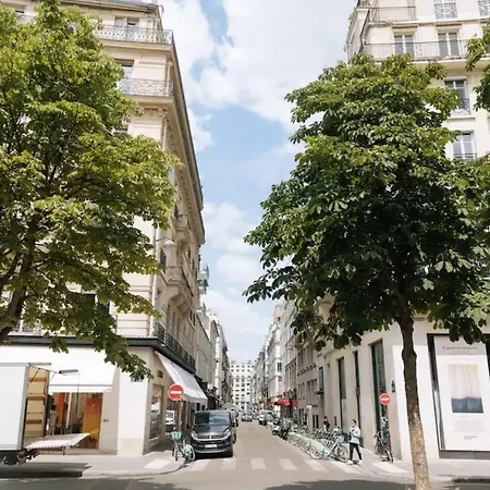 Central&spacious 2bd For 4 In Champs Elysees Lägenhet